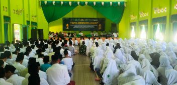 MA YSPIS Bersholawat Peringati Maulid dan Hari Santri 2021